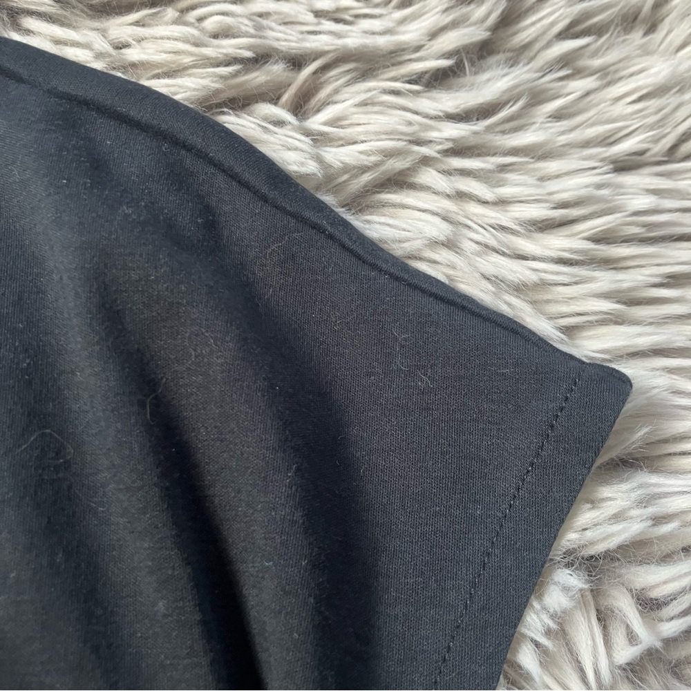 Vince Popover Vneck Tier Dress Black Medium - Picture 8 of 10